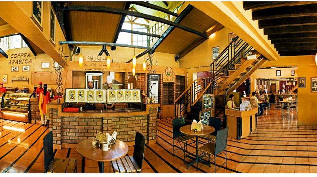 Hotel Broadway ศรีนาการ์ ภายนอก รูปภาพ